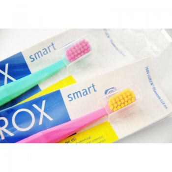 Дитяча зубна щітка Curaprox Smart (Смарт) від 5 років
